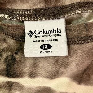 Columbia Women's Tie-Dye Tee in Brown and Cream XL